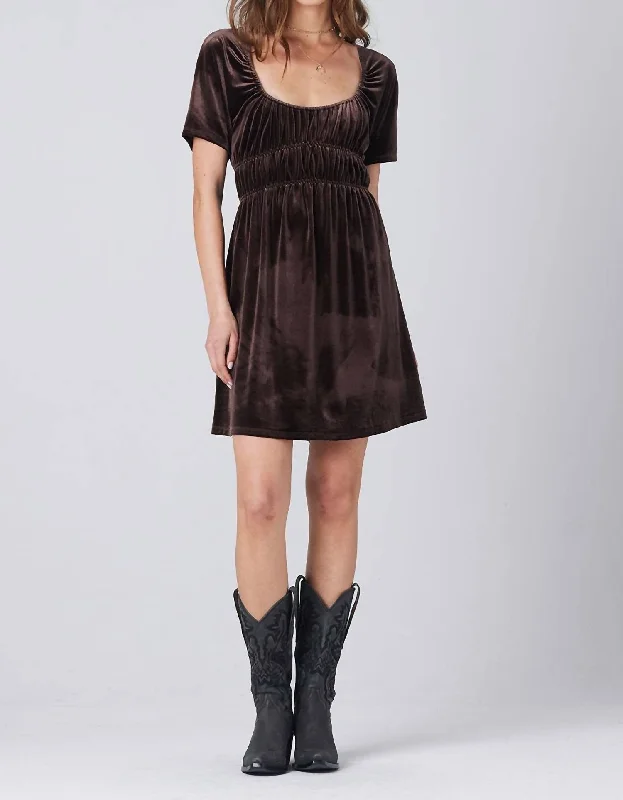 Gracie Velvet Short Slv Mini Dress In Fossil Brown