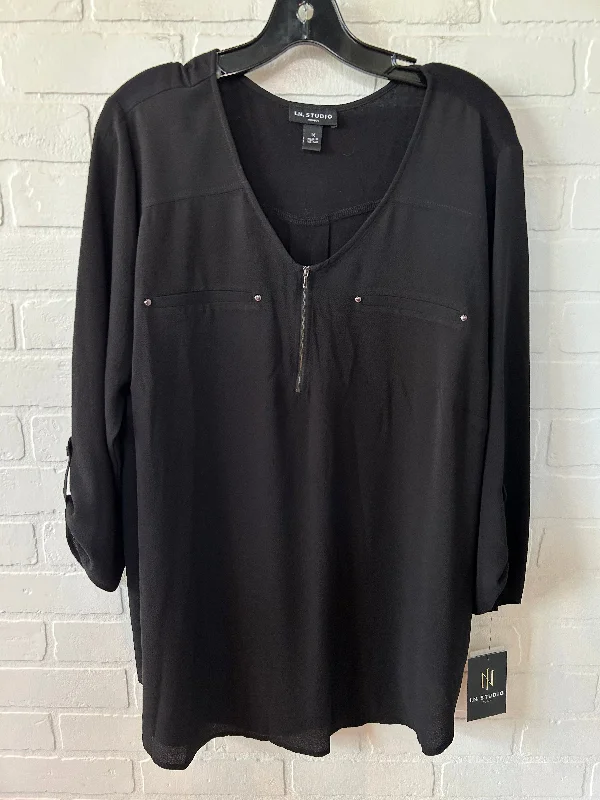 Black Top Long Sleeve In Studio, Size 1x